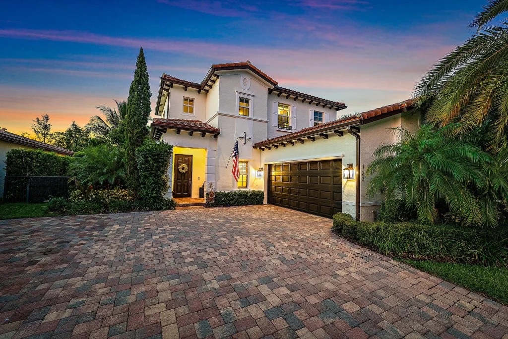 Discover Canterbury Place in Abacoa: A Premier Community in West Palm Beach, Florida