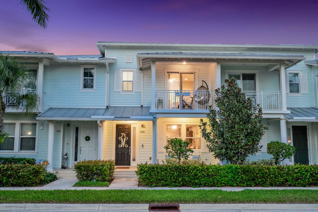 Mallory Creek at Abacoa: Where Tranquility Meets Convenience in Jupiter, Florida