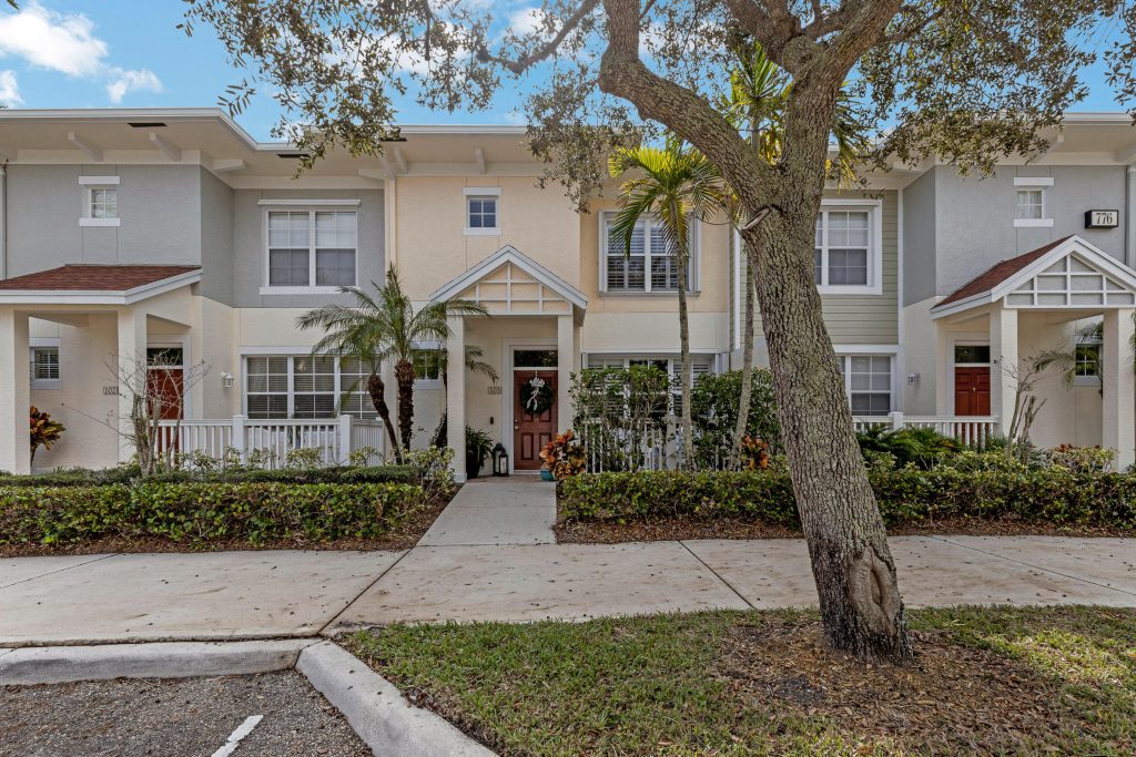 Unlocking the Essence of Somerset at Abacoa: A Haven of Tranquility in Jupiter, Florida