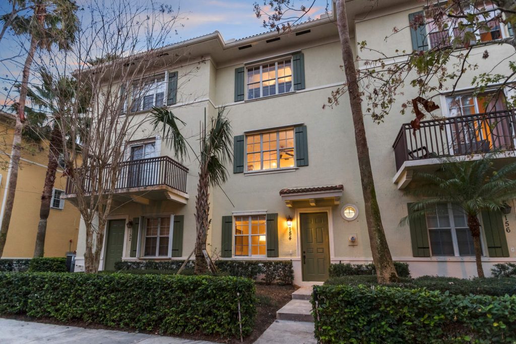 Osceola Woods at Abacoa: Your Serene Escape in the Heart of Jupiter's Vibrant Community
